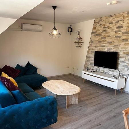 A&V Apartments Wunderschoene Rheinblick Wohnung Zum Entspannen Apt Ela Ντούισμπουργκ Εξωτερικό φωτογραφία