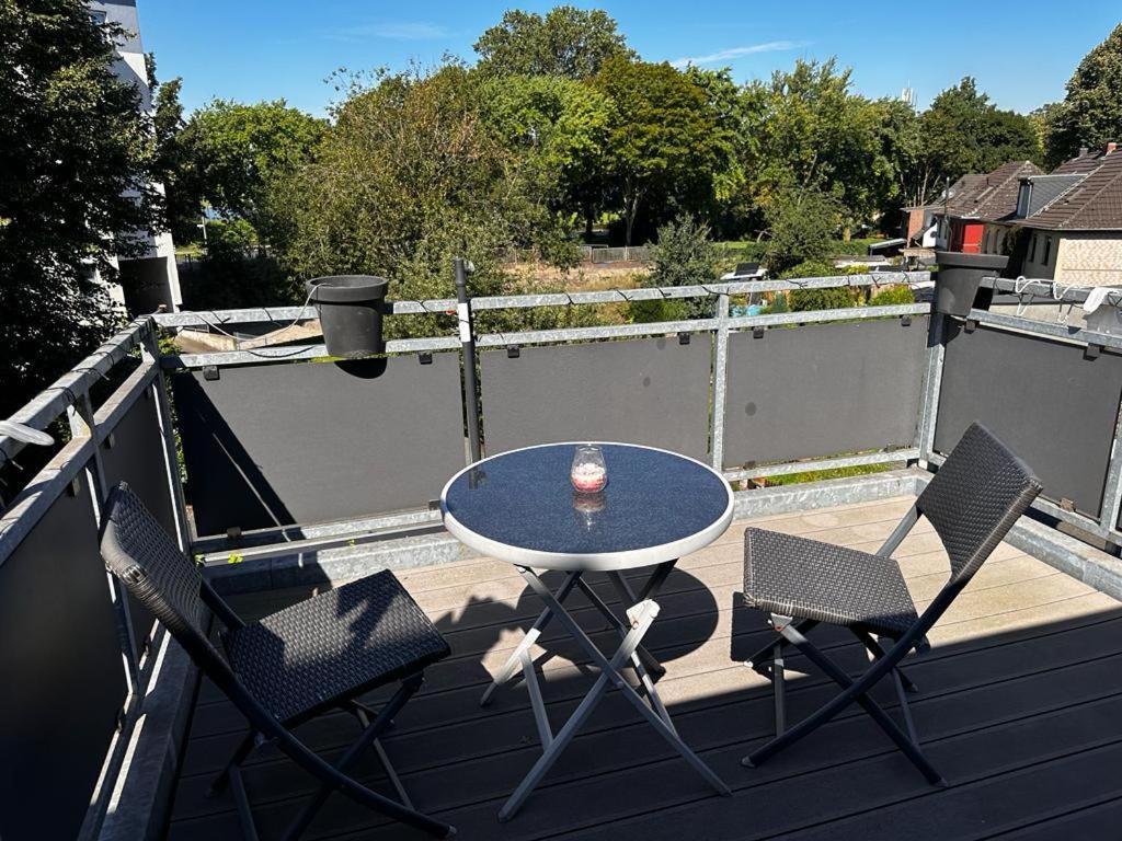 A&V Apartments Wunderschoene Rheinblick Wohnung Zum Entspannen Apt Ela Ντούισμπουργκ Εξωτερικό φωτογραφία