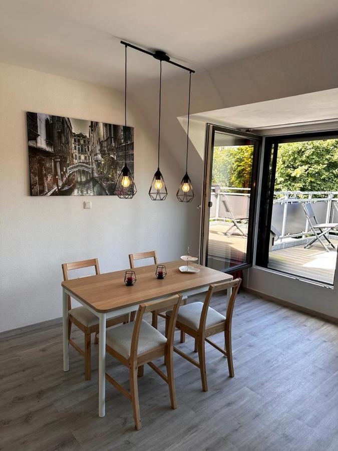 A&V Apartments Wunderschoene Rheinblick Wohnung Zum Entspannen Apt Ela Ντούισμπουργκ Εξωτερικό φωτογραφία