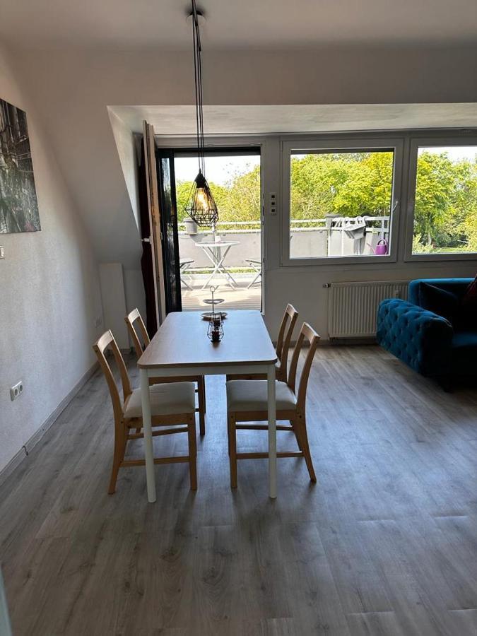 A&V Apartments Wunderschoene Rheinblick Wohnung Zum Entspannen Apt Ela Ντούισμπουργκ Εξωτερικό φωτογραφία